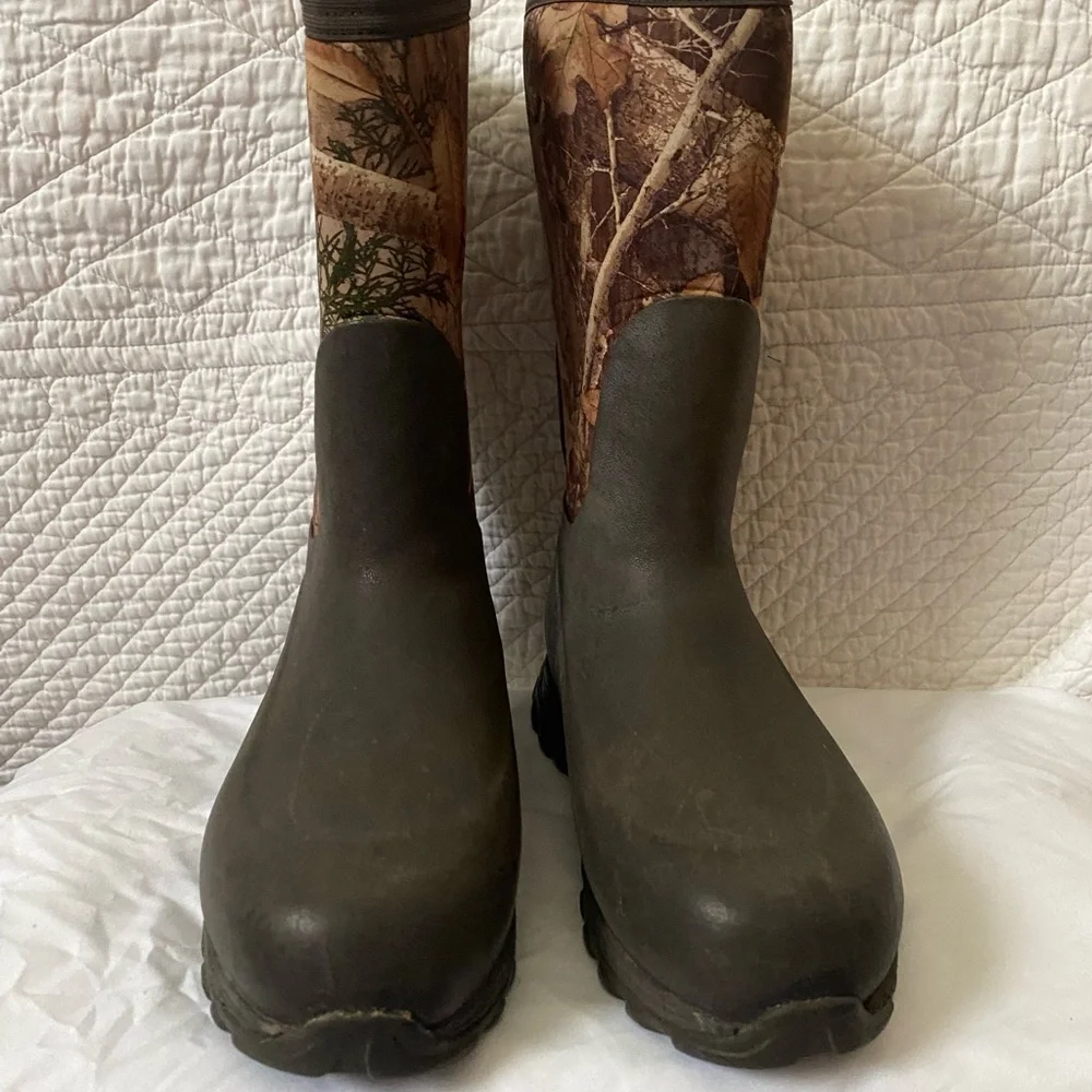 Realtree Muck Boots Childs size 3, I wear a women’s size 5/6 and they fit me - Picture 7 of 7